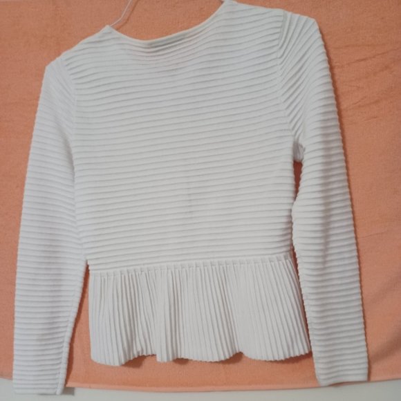 Bianca Nygard White Peplum Zip-up Sweater - Picture 3 of 3